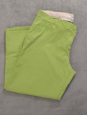 Women's Lime Green Stretch Chino Capri Pants